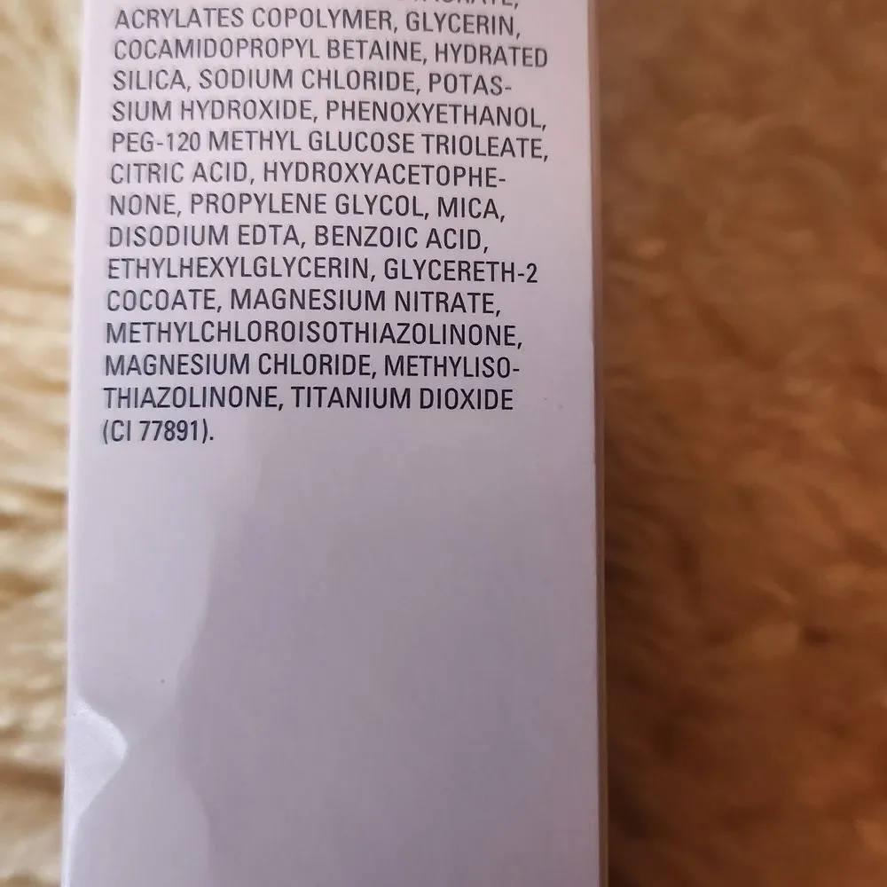 NIB Mary Kay Exfoliating Scrub 3Fl.Oz/88 ml